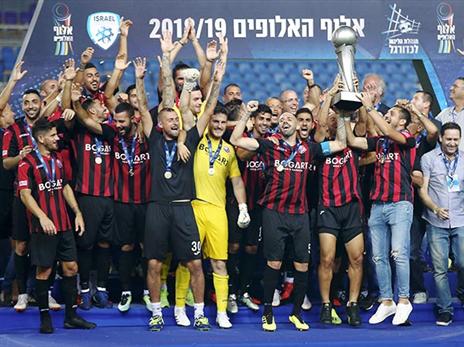 חגיגה באדום שחור (אלן שיבר)