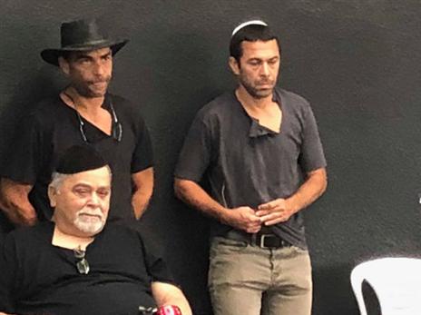 גיא לוי חלק לאביו כבוד אחרון