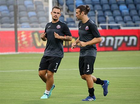 פלקושצ'נקו עם גולדברג. לא הופתעו מזימונו לסגל (יוסי שקל)