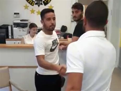 דיא סבע הגיע להיפרד