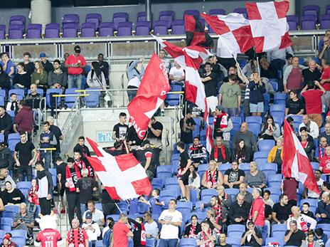 הקהל התאכזב שעמאש ירד בכעס לחדר ההלבשה (דני מרון)