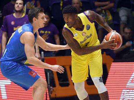 ג'ונס. היה בלתי ניתן לעצירה (FIBA)