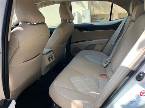 מרחב פנימי גדול ליושבים בשורה שתיים