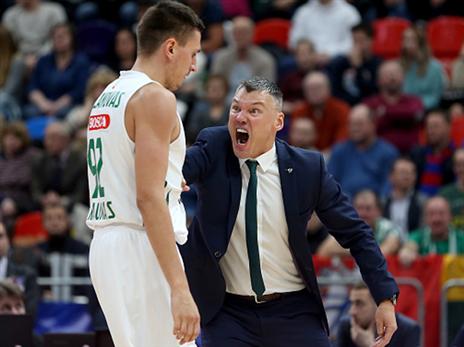 שאראס רותח. ז'לגיריס שמטה ניצחון יוקרתי (getty)