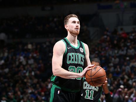 כמה הוא חיכה לזה. הייוורד (צילום: David Sherman/NBAE via Getty Images)