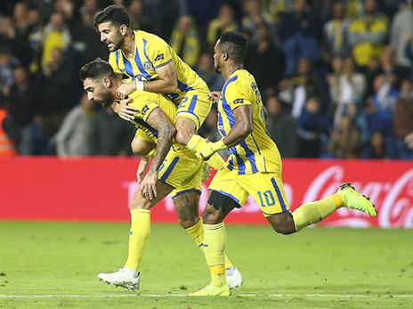 מחמאות גם לעטר (אלן שיבר)