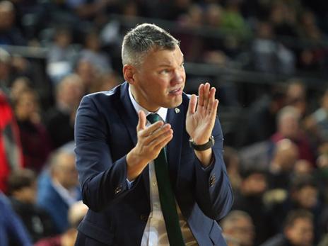 מכת פציעות לשאראס (Tolga Adanali/EB via Getty Images)