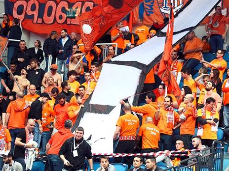 וגם בכתום (אלן שיבר)