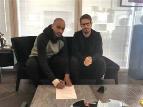 חוגג עם אינברום. החליט עוד לפני הפגישה (האתר הרשמי)