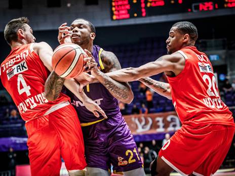 שלט בצבע. ג'ונס (מנהלת הליגה)