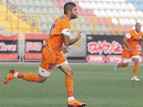 גיל יצחק חוגג (אלן שיבר)