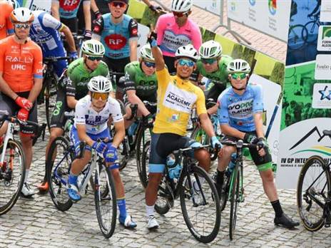 יופי של הישג של קבוצת הרוכבים הישראלית (צילום: פוטו ג'ף)