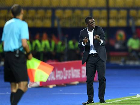 סיידורף עודד את חניכיו למרות מחצית מאופסת (getty)