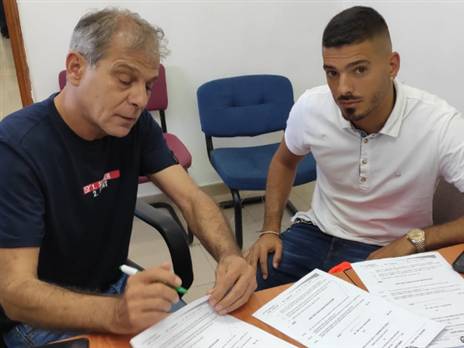 מזרחי עם המנכ"ל רונן זייגרמן (נס ציונה)