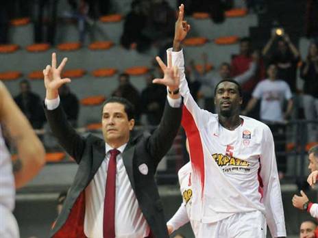 האנטר עם ספרופולוס. "מכבד אותו" (Getty)