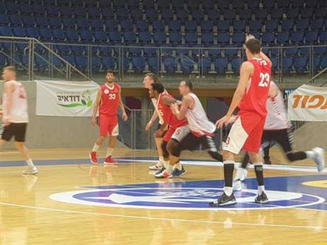 ההכנות לפתיחת העונה בעיצומן