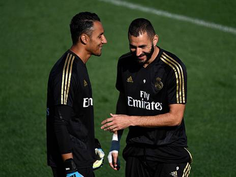 נבאס עם בנזמה. האימון האחרון של השוער? (Getty)