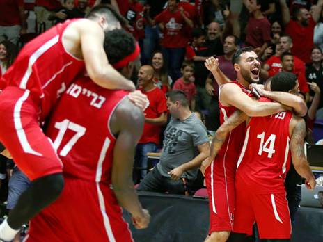 הקלאסיקו האחרון הסתיים בחגיגות אדומות (אלן שיבר)