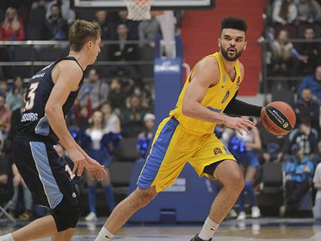 בראיינט, פתח טוב את המשחק (getty)