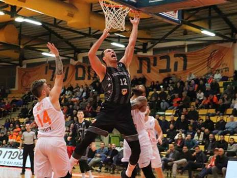 פלאניניץ' סיפק משחק נהדר מול נס ציונה (באדיבות אתר FIBA)
