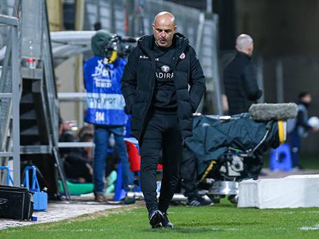 אבוקסיס. לא חסין (סוכנות ג'יני)