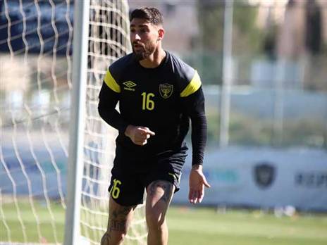 עטר. בהרכב מול חיפה (האתר הרשמי)