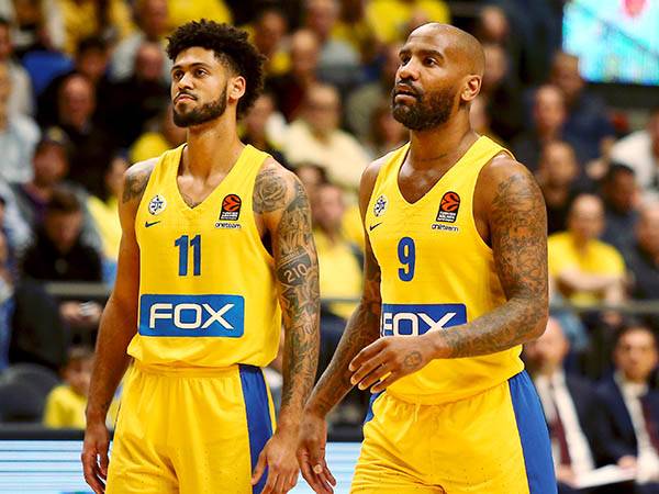 דורסי וג'קסון. הופיעו לרגעים (אלן שיבר)