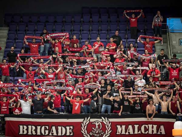 אוהדי ירושלים מוכנים לקרב באירופה? (אלן שיבר)