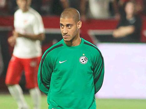 קטן. "יש בחיים הפתעות" (אלן שיבר)