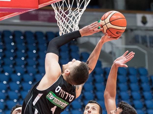 סירווידיס. פתח טוב (עודד קרני, מנהלת הליגה)