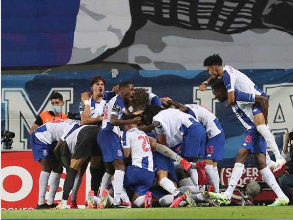 פורטו. אלופה בפעם ה-29 (פורטו, רשמי)