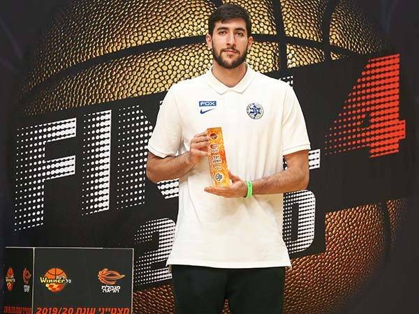 זוסמן. שחקן ההגנה (אלן שיבר)