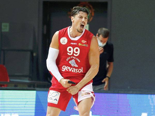 זיו, מחצית ראשונה מצוינת (אלן שיבר)