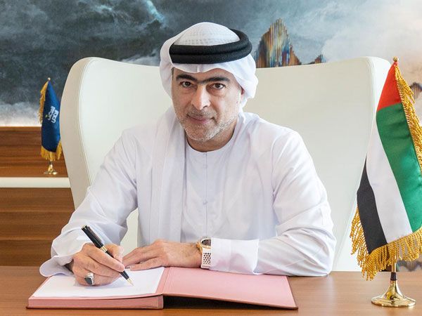 בין חליפה. בדרך לטדי (מתוך האתר הרשמי שלו)