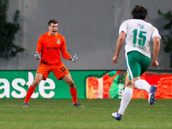 גיבור הערב. ג'וש כהן (צילום: אלן שיבר)