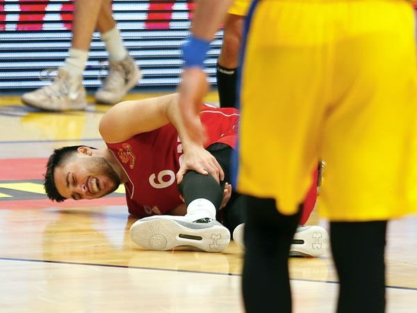 בלאט. פציעה שנראית רע (אלן שיבר)