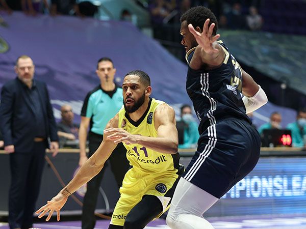 "למה לא חולון? רצינו למצות את ניז'ני" (צילום: דני מרון)