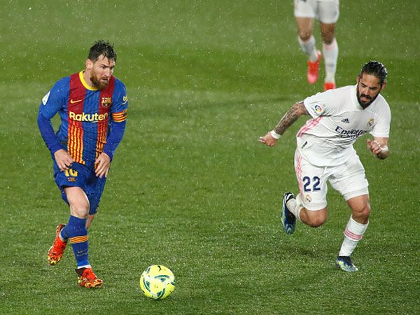 ברצלונה וריאל לא מתקפלות (GETTY)