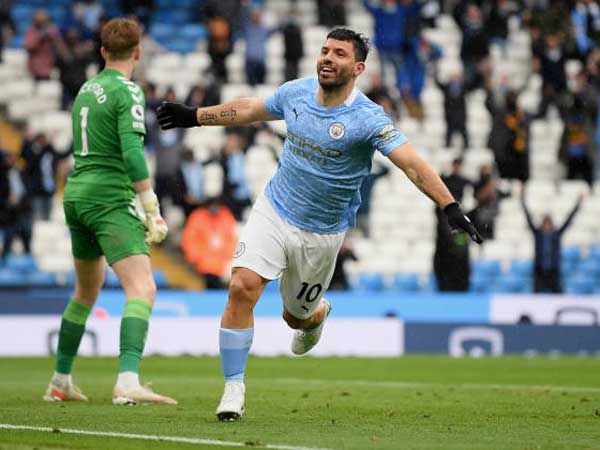 אגוארו. 184 שערים בסיטי (GETTY)