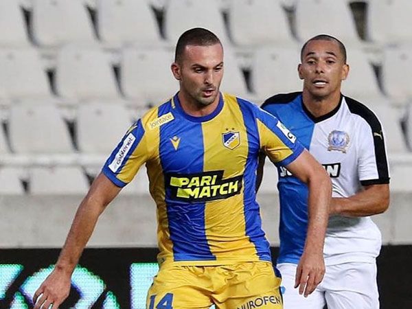 שהר. יחזור ללבוש אדום? (apoel)