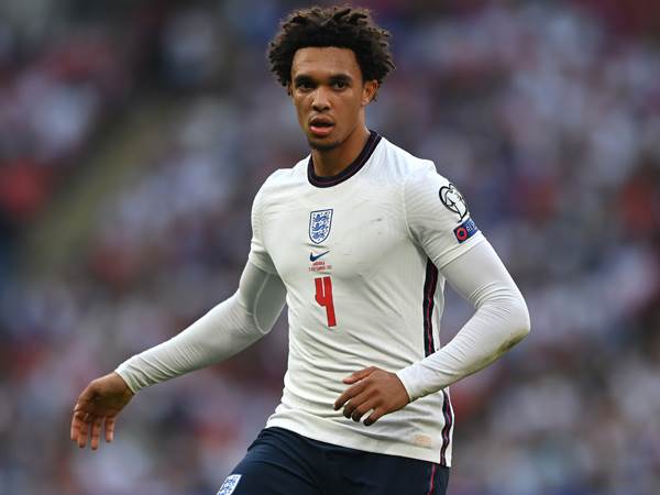 אלכסנדר ארנולד במדי אנגליה. הניסוי של סאות'גייט הוכיח את עצמו? (GETTY)