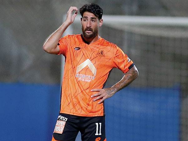 בני יהודה לחוצה. עטר (אלן שיבר)