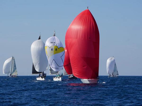 אליפות ישראל בשייט ספינות מפרש (שרה פלג)