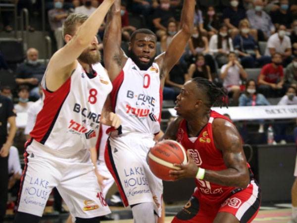 תנצח את האחרונה בטבלה? חיפה (קרדיט: מנהל הליגה)