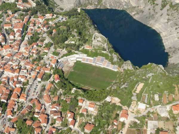 על צלע ההר. גוספין דולאץ' בקרואטיה