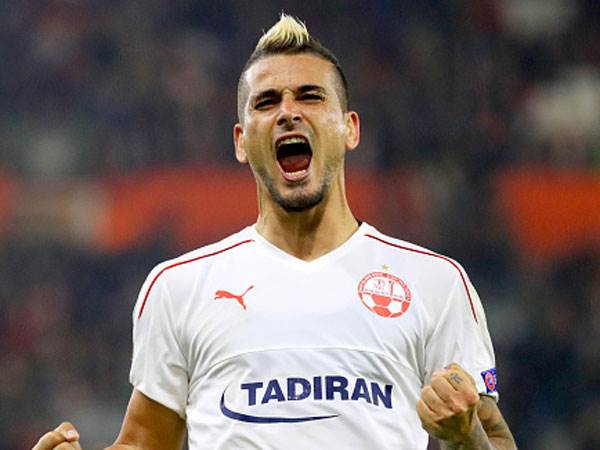 בוזגלו מאושר עד השמיים (Getty)