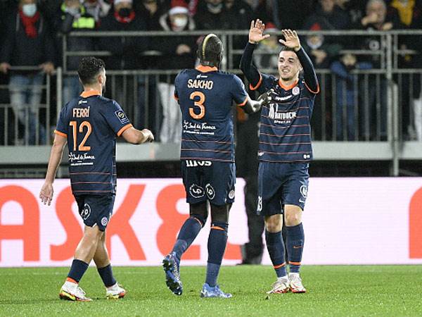 ממדו סאקו ושחקני מונפלייה חוגגים. קונצרט (Getty)