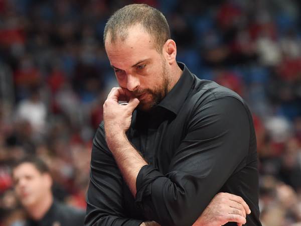 קטש שמח מההצלחה שלו. הלפרין