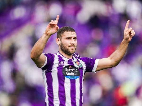 הוא לוהט (ויאדוליד)