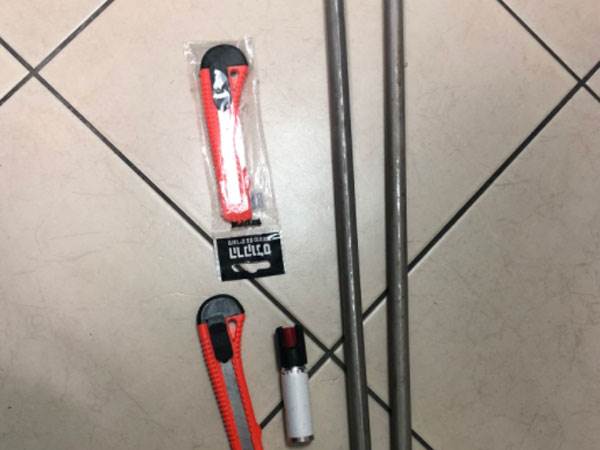 הדברים שנמצאו ברשות האוהד (דוברות המשטרה)